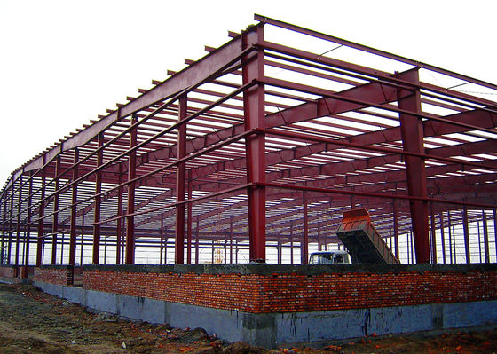 Gruppo di lavoro pronto del magazzino della struttura d'acciaio/costruzione fabbricato industriale