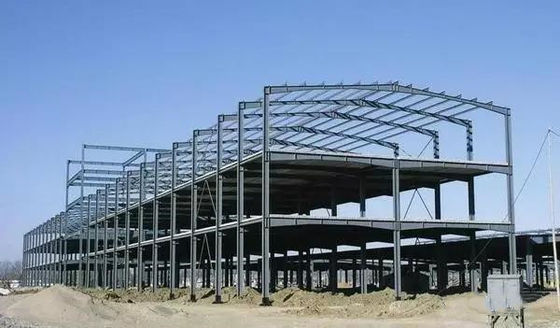 Magazzino multi- della struttura d'acciaio di storia della costruzione di edifici della struttura d'acciaio
