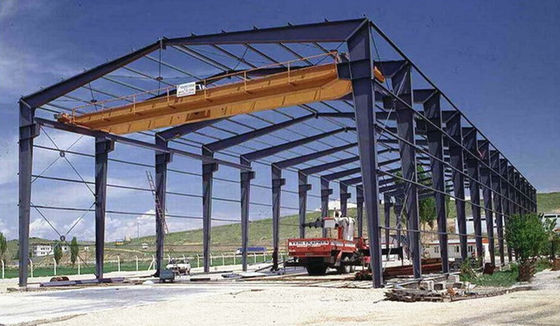 Il gruppo di lavoro industriale pesante della struttura d'acciaio con la costruzione prefabbricata della gru ha progettato 50 anni di tempo di impiego
