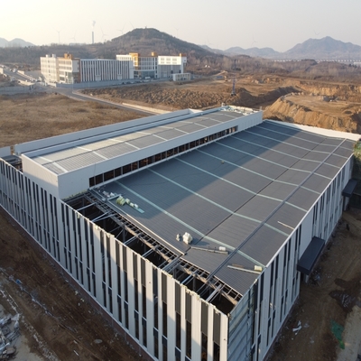 Edificio prefabbricato con struttura in acciaio per officina/magazzino