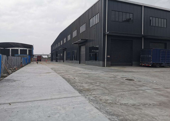 La logistica Q235B ha prefabbricato la costruzione d'acciaio della struttura del magazzino