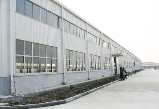 Vendite calde Prefabbricati in acciaio Edificio per officine Metalli galvanizzati Cornice di portale Costruzione magazzino