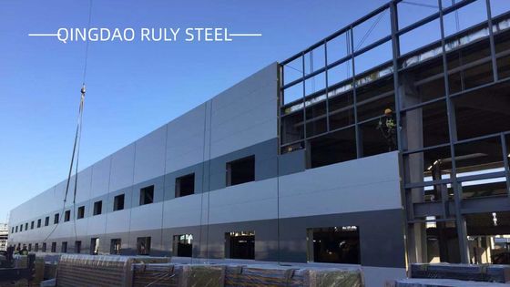 Grandi spazi fabbrica industriale personalizzata magazzino struttura in acciaio prefabbricata laboratorio