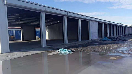 Prefabbricati, sezione H, edifici per officine di acciaio e metallo