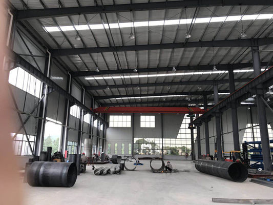 Qingdao Alta Qualità Prefabbricato Acciaio Magazzino Progettato Edificio Struttura In Acciaio Laboratorio Personalizzato