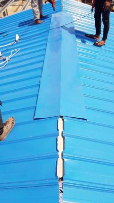 Vendite calde Prefabbricati in acciaio Edificio per officine Metalli galvanizzati Cornice di portale Costruzione magazzino