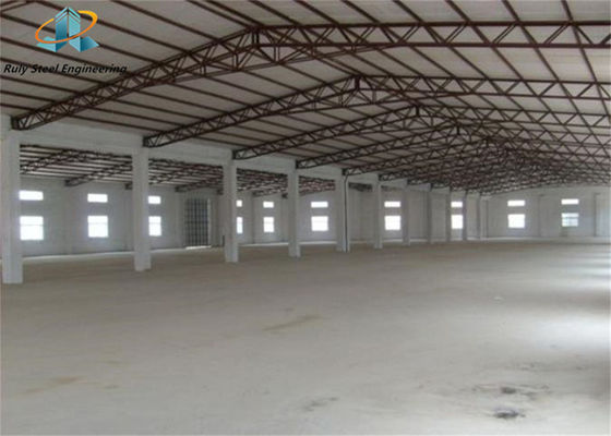 Progettazione libera Strutture prefabbricate in acciaio Materiali da costruzione Magazzino Grandi edifici prefabbricati in metallo