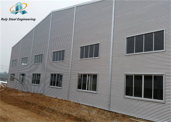 Prefabbricati industriali galvanizzati/dipinti/prefabbricati costruzioni di strutture in acciaio galvanizzato