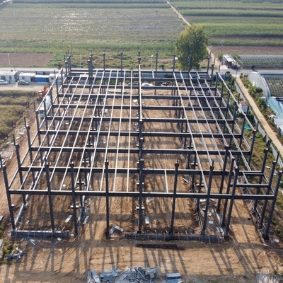 Edificio prefabbricato in acciaio per la costruzione di capannoni e officine