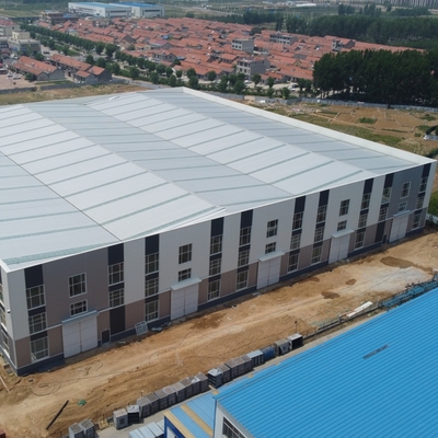 Edifici prefabbricati in acciaio su misura per uso industriale