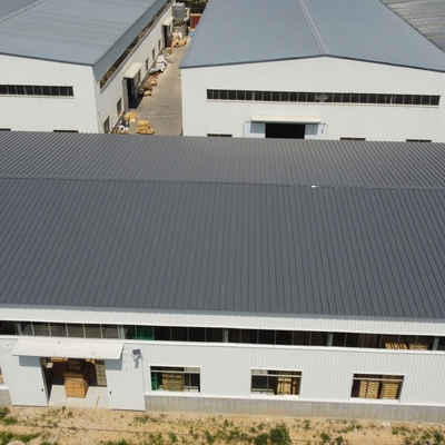 Officina prefabbricata con struttura in acciaio Q235B con durata di 50 anni