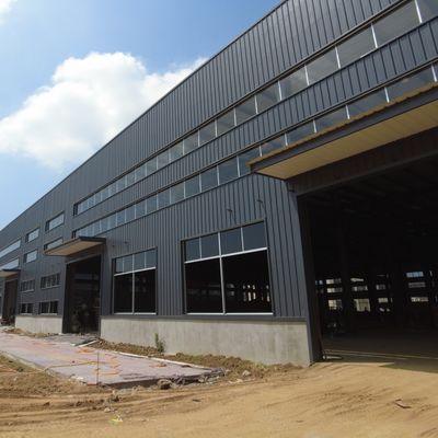 Edificio per uffici in acciaio leggero con telaio metallico pre-progettato