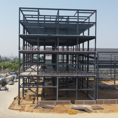 Edificio officina multipiano con struttura in acciaio prefabbricata