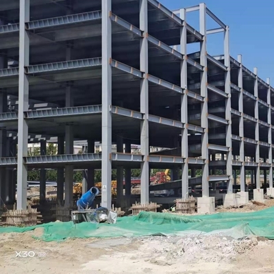 Immagazzino di strutture in acciaio prefabbricato con superficie Sa 2,5