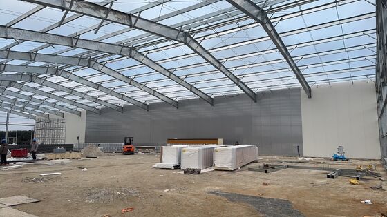 Magazzino frigorifero prefabbricato con struttura in acciaio con pannello sandwich PU/PIR