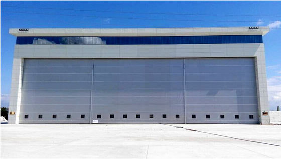 Hangar per aeromobili in acciaio prefabbricato con grande spazio progettato