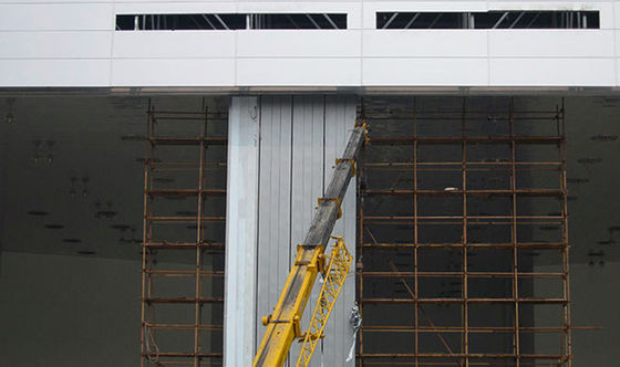 Hangar per aeromobili in acciaio prefabbricato con grande spazio progettato