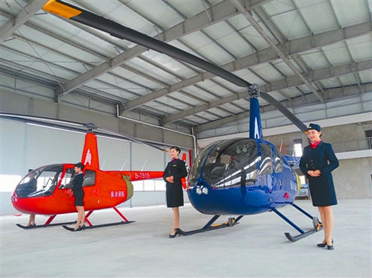 Hangar per elicotteri con struttura in acciaio e isolamento in lana di vetro