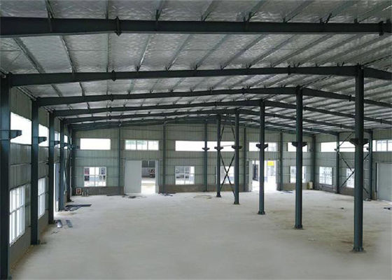 Magazzino prefabbricato con struttura in acciaio Q355B per la logistica